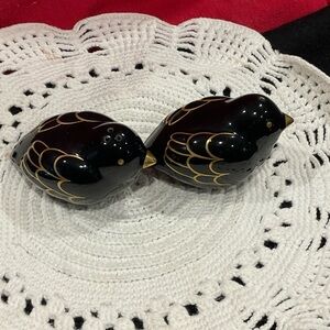 BR—Black and Gold Bird Salt and Pepper ASIAN STYLE VINTAGE Shakers